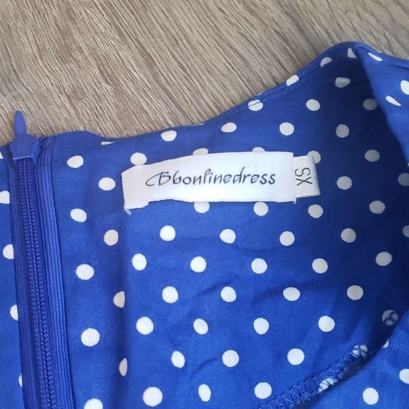 Pin up style dress - Picture 3 of 8